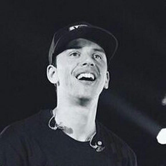 Meet your Posher, Mari - Picture 1 of 1